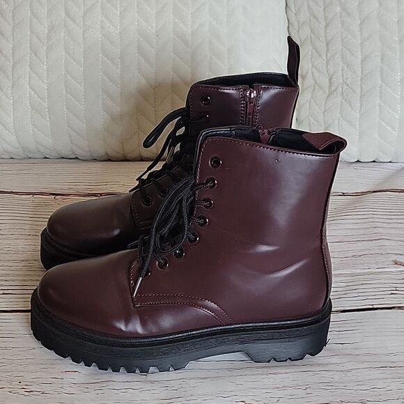 Quipid Burgundy Vegan Leather Platform Boots Size 10 - Picture 2 of 8
